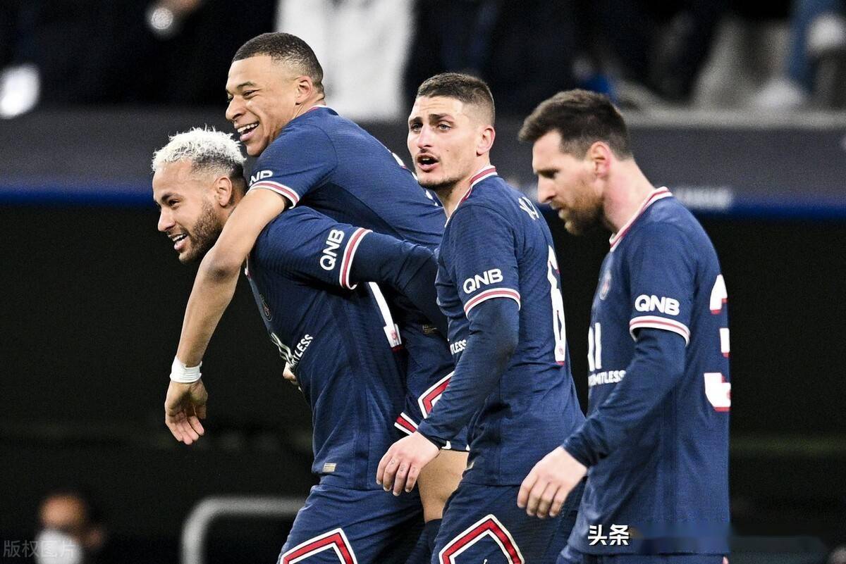 爱游戏2026-塞维利亚逆转巴黎，本泽马刷新纪录