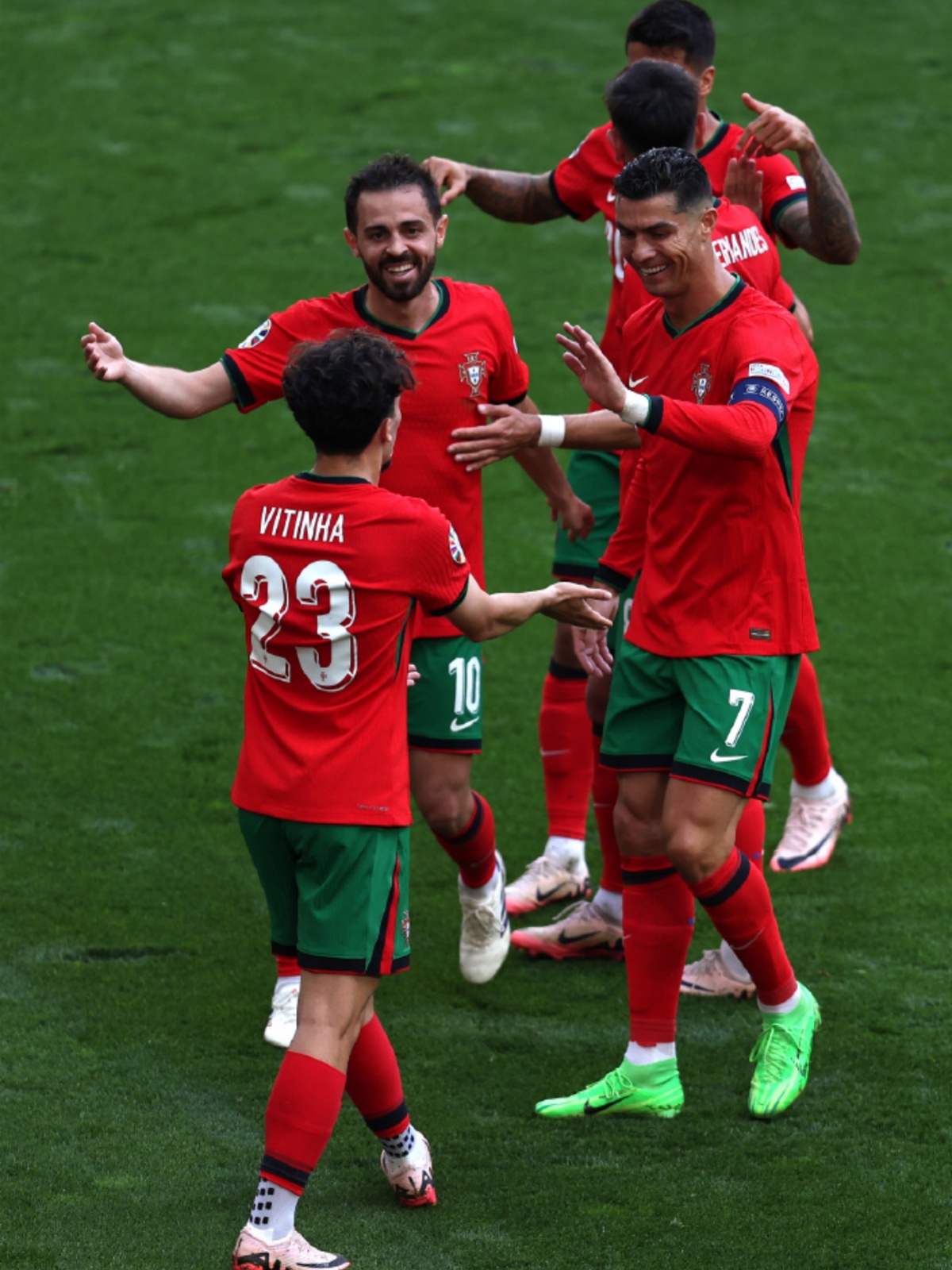 爱游戏下载-葡萄牙队险胜法国队，梁靖崑状态火热