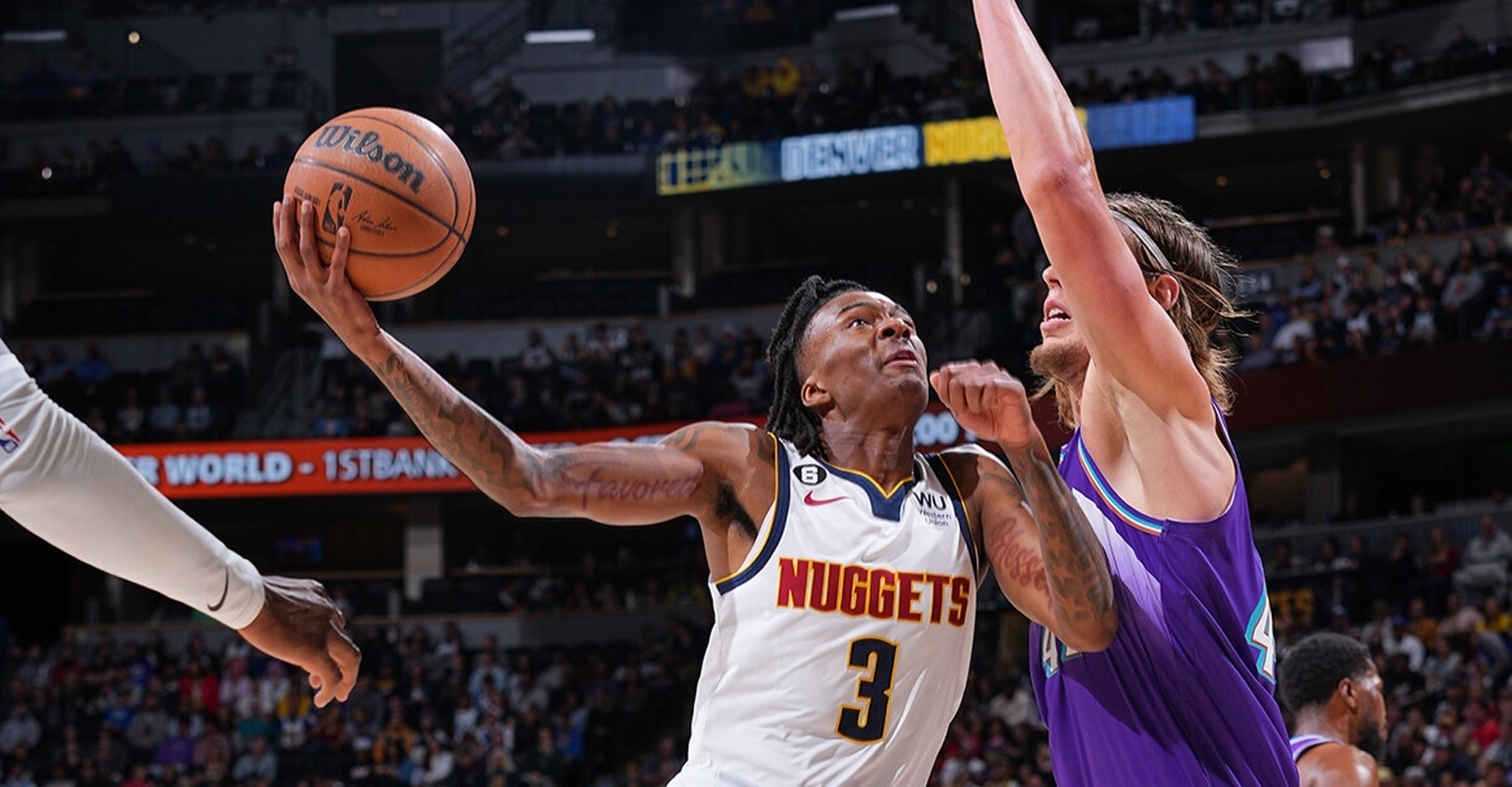 爱游戏在线-爵士轻取福建队，西亚卡姆统治全场