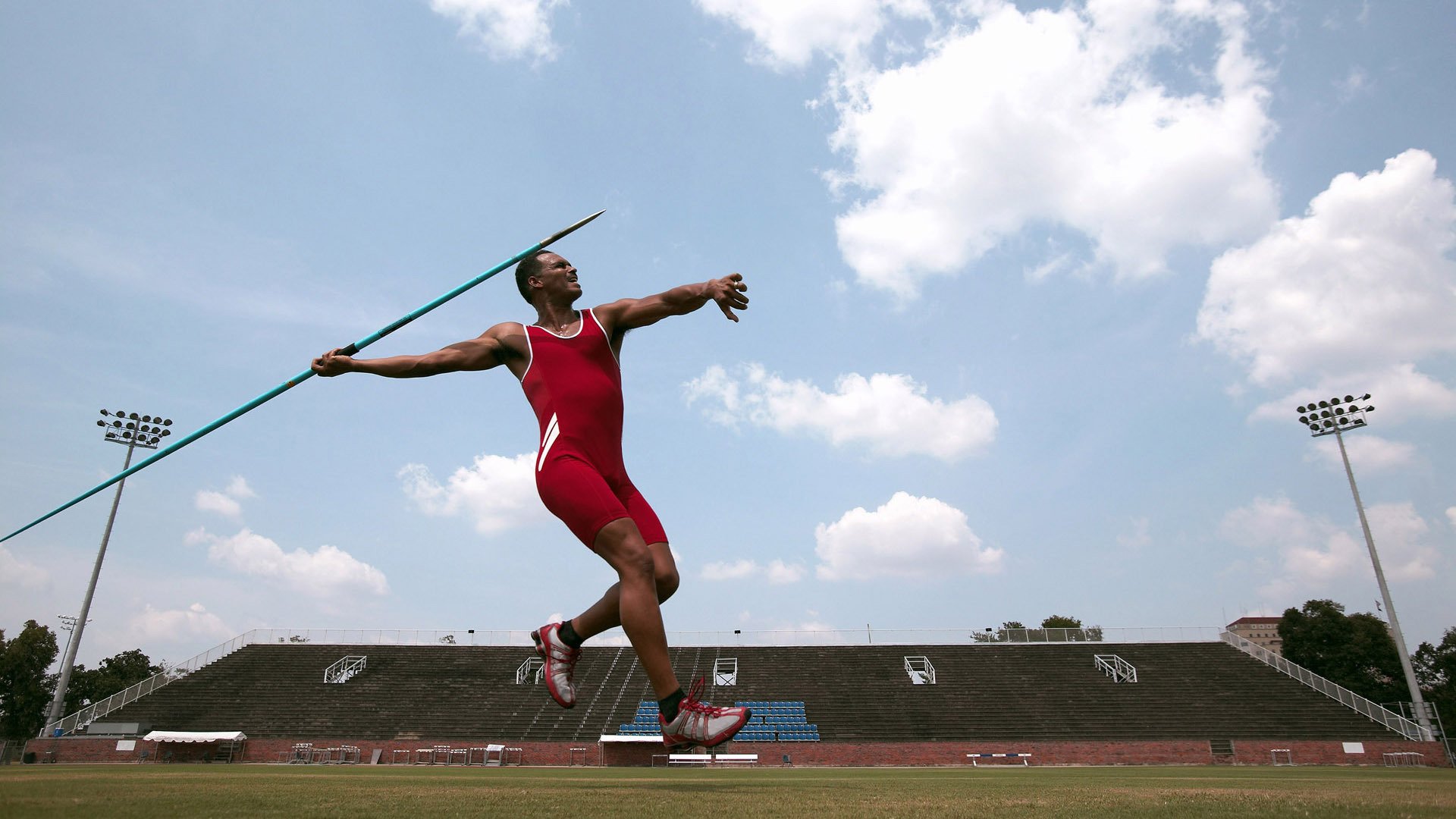 爱游戏-梅西的魔法，当个人天赋成为战术体系的终极答案